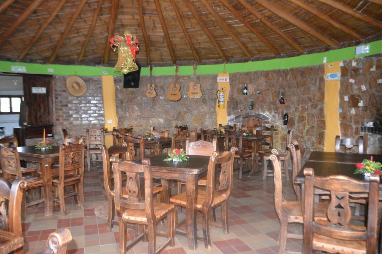 Hotel Cabañas San Cayetano Paipa Exterior foto